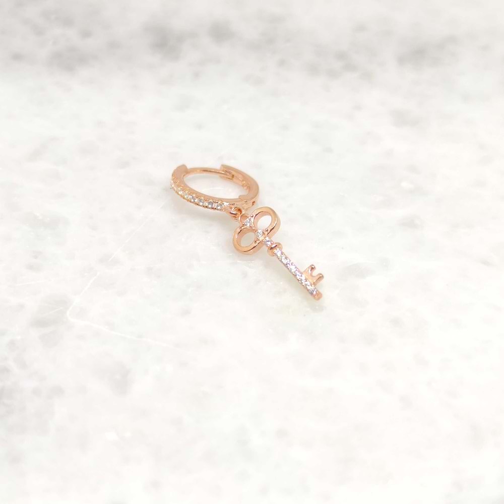 ANAHTAR TEK GÜMÜŞ HALKA KÜPE