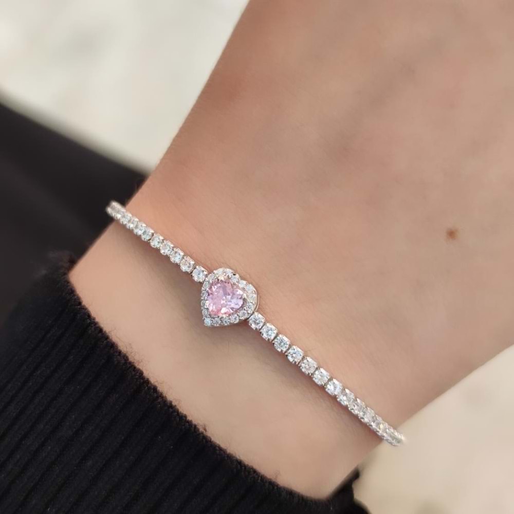 PEMBE TAŞLI SU YOLU KALP GÜMÜŞ BİLEKLİK - RODYUM BEYAZ