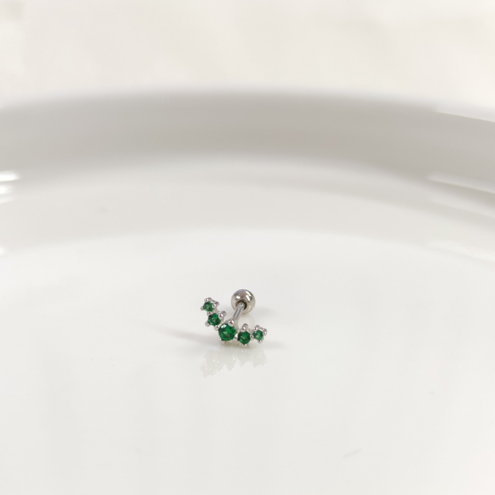 YEŞİL SIRALI TAŞ GÜMÜŞ TRAGUS PIERCING