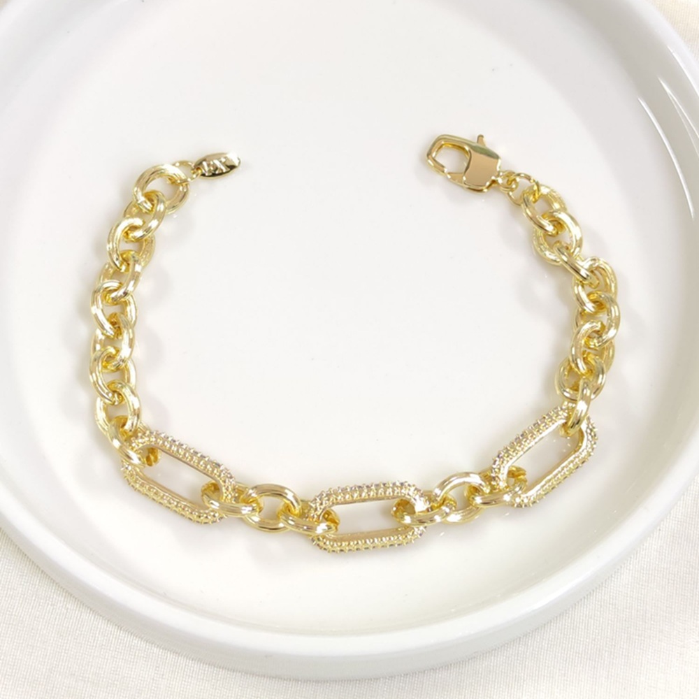 FULLYX TAŞ DETAYLI OVAL BİLEKLİK GOLD