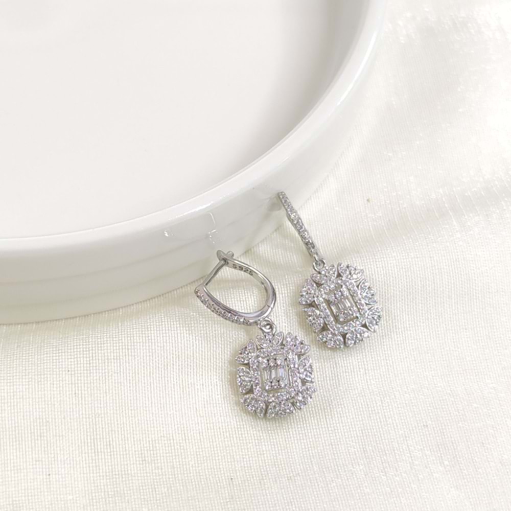 İTHAL ÇİÇEK BAGET GÜMÜŞ 10 MM HALKA KÜPE