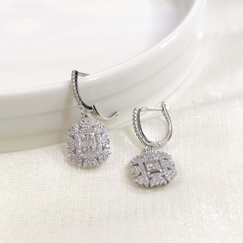 İTHAL ÇİÇEK BAGET GÜMÜŞ 10 MM HALKA KÜPE