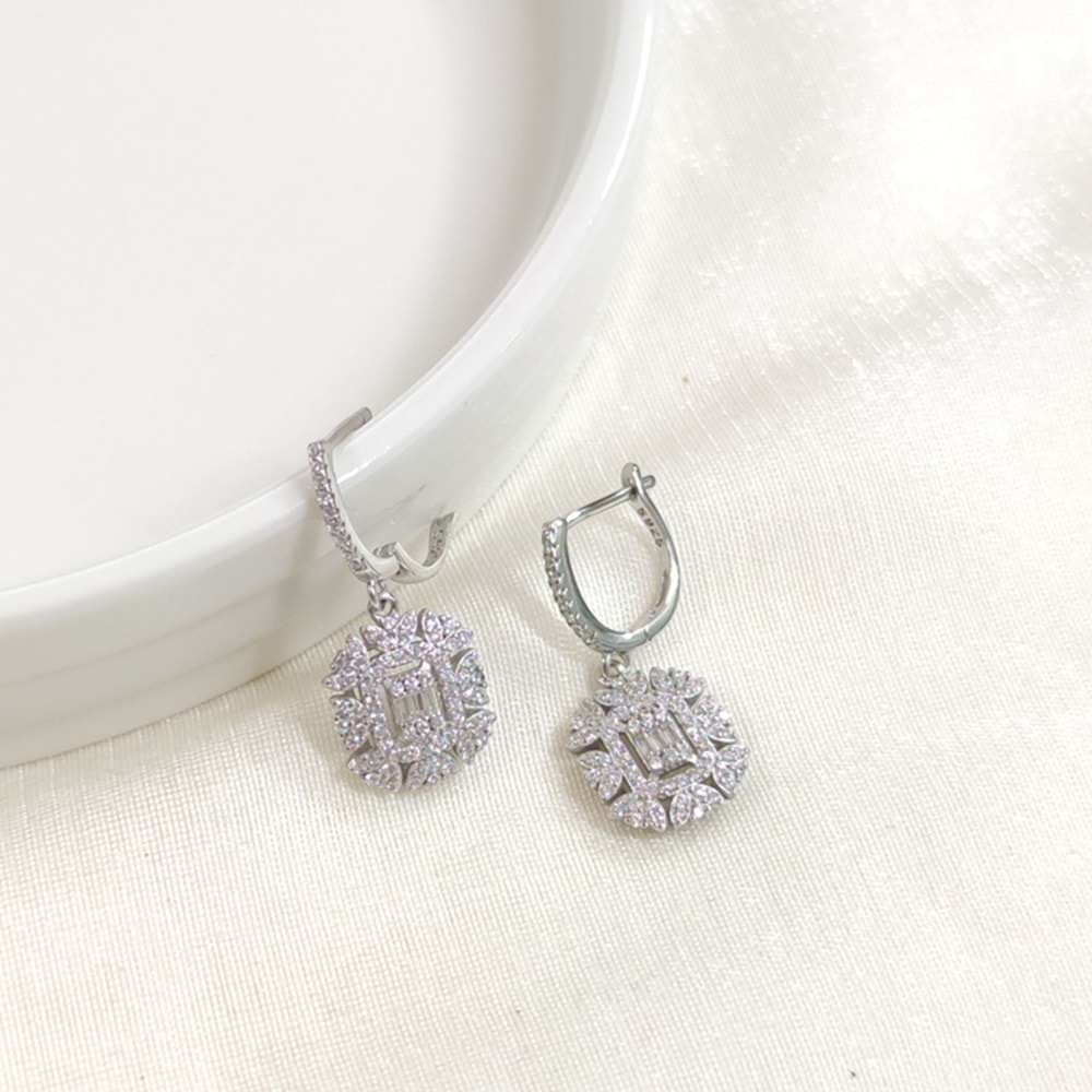 İTHAL ÇİÇEK BAGET GÜMÜŞ 10 MM HALKA KÜPE