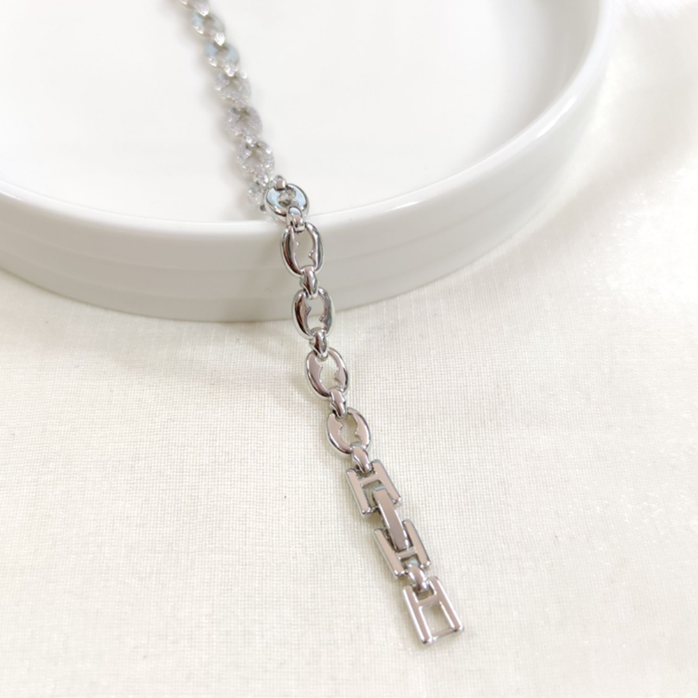 XUPING TAŞ DETAYLI OVAL BİLEKLİK BEYAZ 17+2 CM