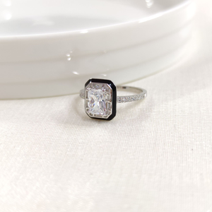 İTHAL SİYAH MİNELİ ZİRKON BAGET GÜMÜŞ YÜZÜK