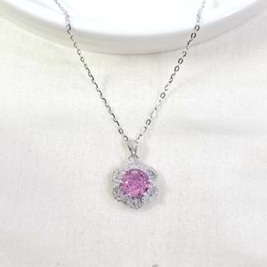 İTHAL PEMBE MOZANAYT TAŞLI 15 MM ÇİÇEK GÜMÜŞ KOLYE 40+4 CM