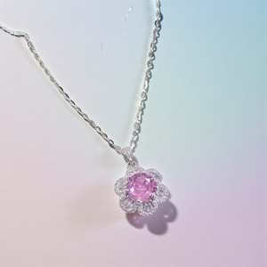 İTHAL PEMBE MOZANAYT TAŞLI 15 MM ÇİÇEK GÜMÜŞ KOLYE 40+4 CM