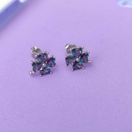 MİSTİK TOPAZ TAŞLI YONCA ÇİVİ GÜMÜŞ KÜPE - RODYUM BEYAZ