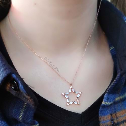 İÇİ BOŞ BAGET TAŞ YILDIZ GÜMÜŞ KOLYE - ROSE ALTIN KAPLAMA