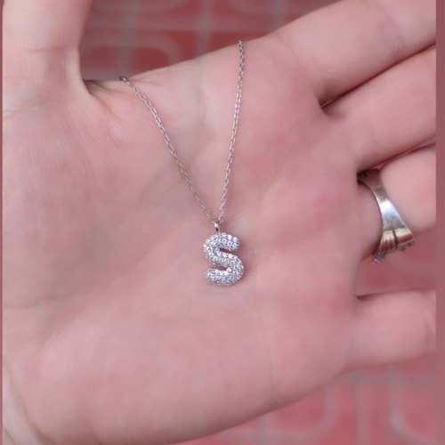 S TAŞLI HARF GÜMÜŞ KOLYE - RODYUM BEYAZ