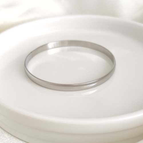 6 CM ÇELİK KALIN BOMBELİ AJDA BİLEZİK 1 ADET - BEYAZ