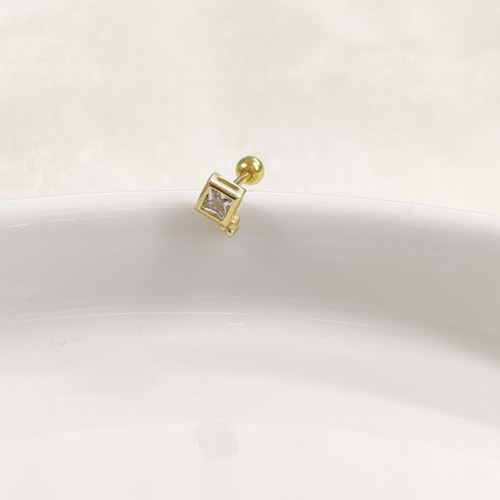 KARE TAŞLI ÇITIR GÜMÜŞ TRAGUS PIERCING - ALTIN SARI