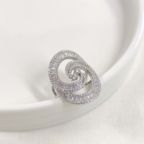 İTHAL BAGET TAŞ DETAYLI OVAL GÜMÜŞ YÜZÜK - 12