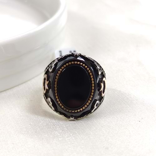 SİYAH TAŞLI OVAL GÜMÜŞ ERKEK YÜZÜK