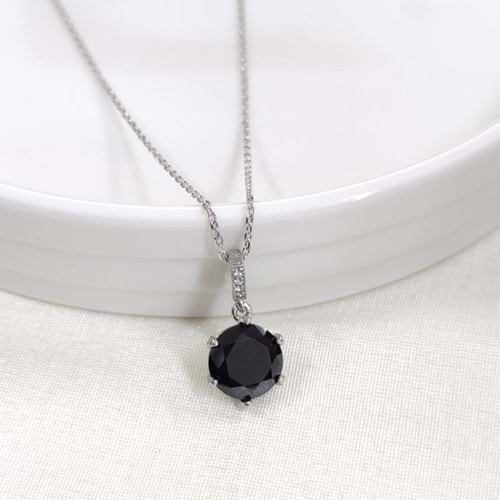 12 MM SİYAH TEK TAŞLI GÜMÜŞ KOLYE 40+5 CM - RODYUM BEYAZ