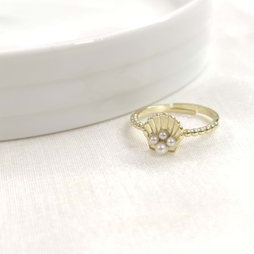 İNCİLİ İSTİRİDYE AYARLANABİLİR GÜMÜŞ YÜZÜK - ALTIN SARI