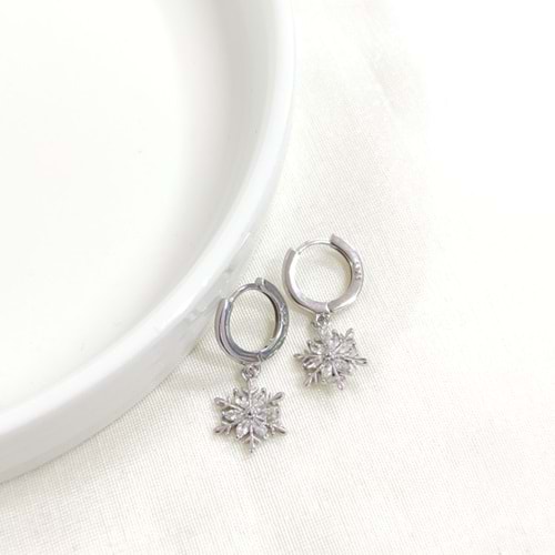 İTHAL KAR TANESİ GÜMÜŞ 12 MM HALKA KÜPE