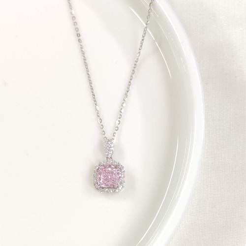 İTHAL PEMBE TAŞLI KARE GÜMÜŞ KOLYE