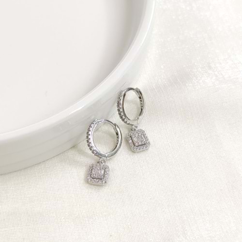 SALLANTILI MİNİ BAGET GÜMÜŞ 10 MM HALKA KÜPE