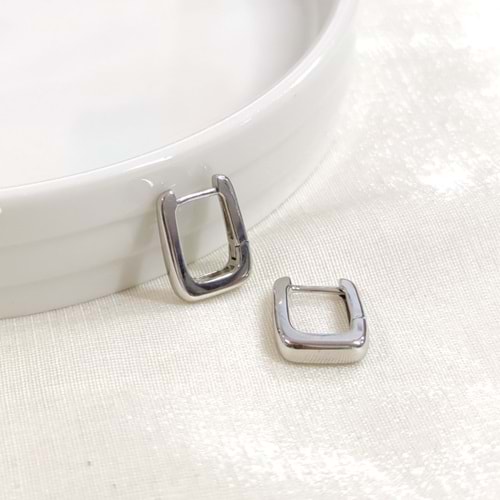 İTHAL DÖRTGEN GÜMÜŞ HALKA KÜPE