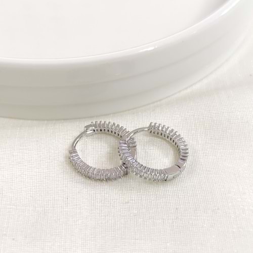 İTHAL 13 MM BAGET TAŞLI GÜMÜŞ HALKA KÜPE