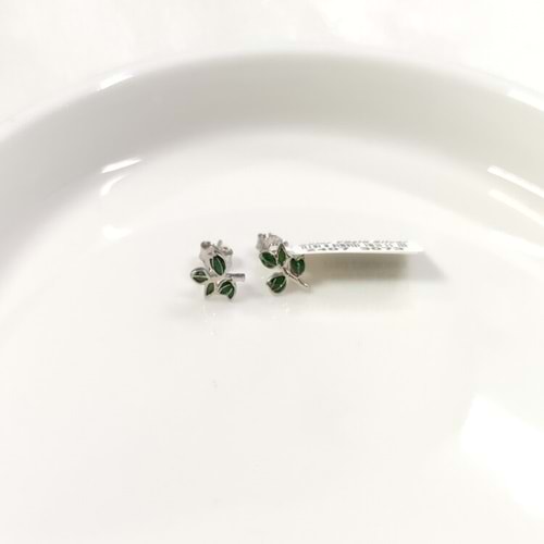 8 MM MİNELİ ÇINAR GÜMÜŞ ÇİVİ KÜPE