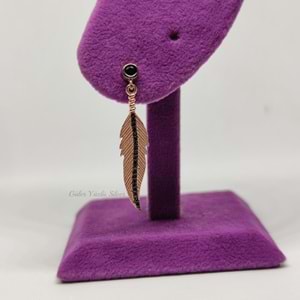 3 CM TÜY ÇİVİ GÜMÜŞ KÜPE (TEK) - SİYAH ZİRKON TAŞ