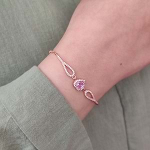 PEMBE TAŞLI KALP GÜMÜŞ BİLEKLİK - ROSE BAKIR
