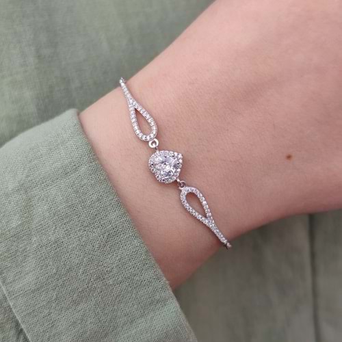 ZİRKON TAŞLI KALP GÜMÜŞ BİLEKLİK - RODYUM BEYAZ