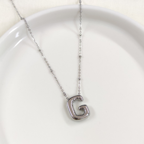 ÇELİK BOMBELİ BEYAZ HARF KOLYE - G HARFİ