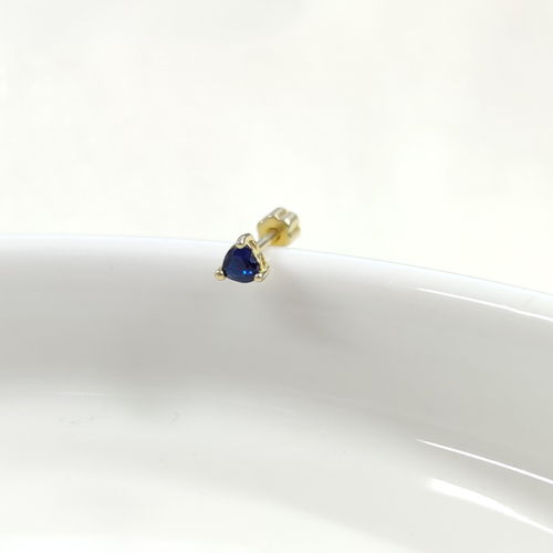 LACİ TAŞLI KALP GÜMÜŞ TRAGUS PIERCING - ALTIN SARI