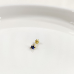 LACİ TAŞLI KALP GÜMÜŞ TRAGUS PIERCING - ALTIN SARI