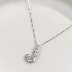 J TAŞLI GÜMÜŞ HARF KOLYE - RODYUM BEYAZ