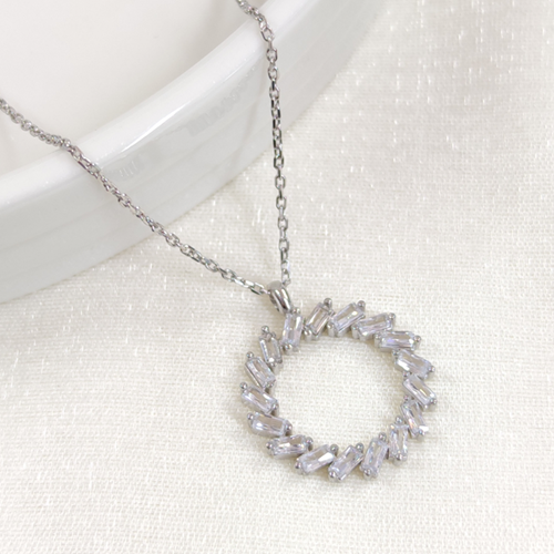 BAGET TAŞLI ÇEMBER GÜMÜŞ KOLYE - RODYUM BEYAZ