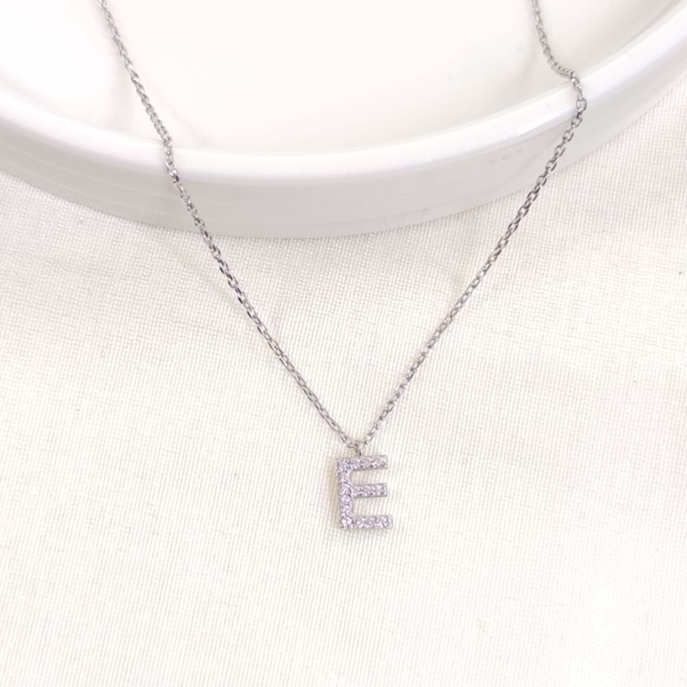 1 CM TAŞLI E HARF GÜMÜŞ KOLYE 40+5 CM - RODYUM BEYAZ