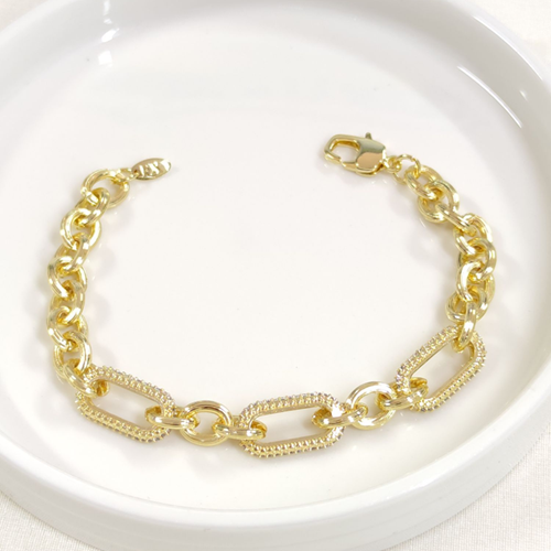 FULLYX TAŞ DETAYLI OVAL BİLEKLİK GOLD