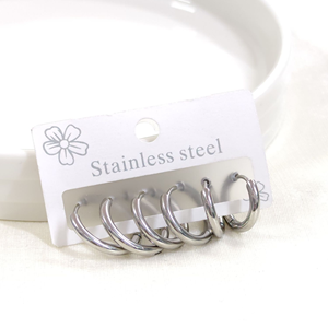 ÇELİK BOMBELİ KOMBİN HALKA KÜPE SETİ