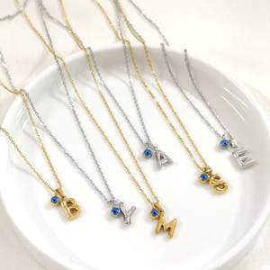 ÇELİK 1 CM NAZAR BONCUKLU MİNİ HARF KOLYE - BEYAZ - M HARFİ