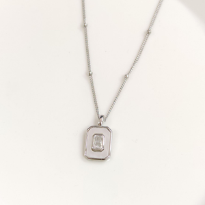 İTHAL SEDEF BEYAZ TAŞLI GÜMÜŞ KOLYE 40+5CM