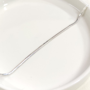 2,5 MM YASSI GÜMÜŞ BİLEKLİK - BEYAZ