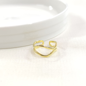 DALGALI AYARLANABİLİR GÜMÜŞ YÜZÜK - ALTIN SARI