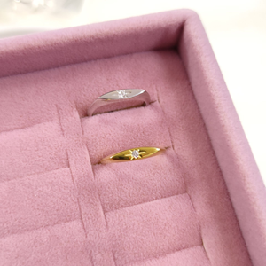 YILDIZ DETAYLI AYARLANABİLİR GÜMÜŞ YÜZÜK - ALTIN SARI