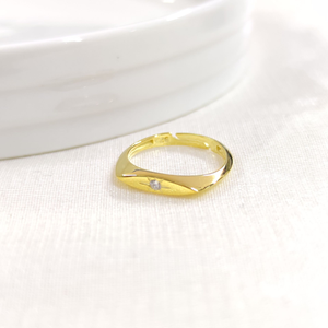 YILDIZ DETAYLI AYARLANABİLİR GÜMÜŞ YÜZÜK - ALTIN SARI