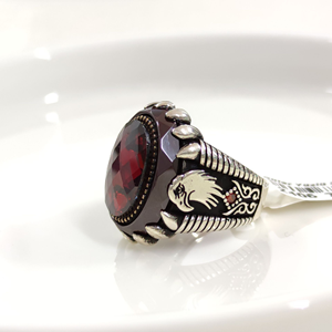 PENÇE KARTAL KIRMIZI TAŞLI GÜMÜŞ ERKEK YÜZÜK