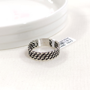 7 MM GÜMÜŞ DESENLİ OKSİTLİ ALYANS YÜZÜK