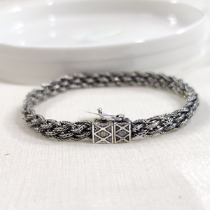 7 MM ÖRGÜ MODEL OKSİTLİ ERKEK BİLEKLİK 20 CM