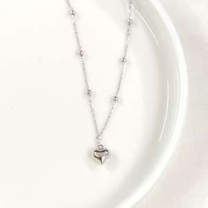 İTHAL BOMBELİ KALP GÜMÜŞ KOLYE