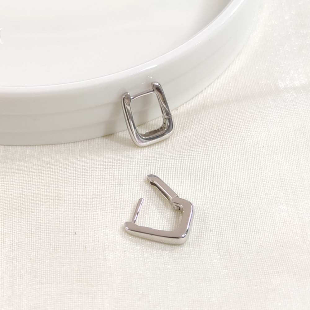 İTHAL DÖRTGEN GÜMÜŞ HALKA KÜPE