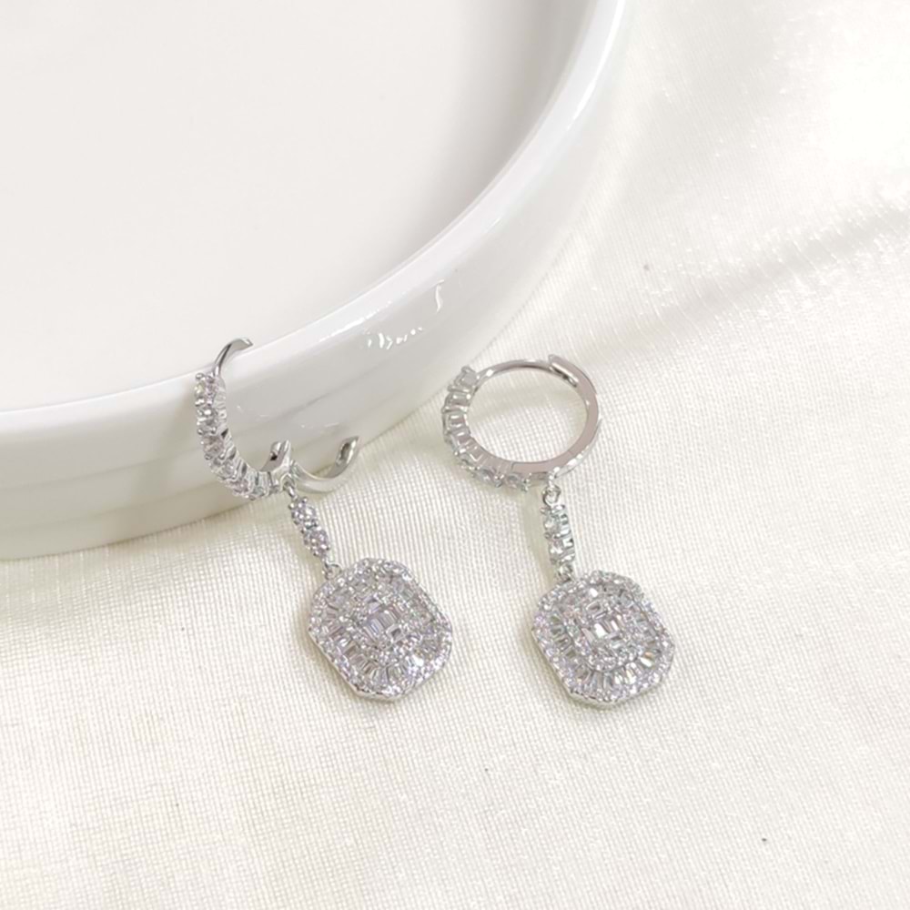 İTHAL SALLANTILI BAGET GÜMÜŞ 10 MM HALKA KÜPE