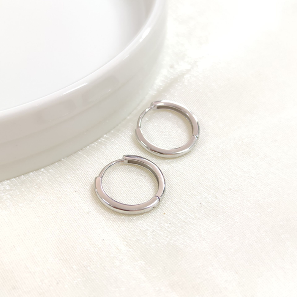 İTHAL 13 MM DÜZ GÜMÜŞ HALKA KÜPE - RODYUM BEYAZ